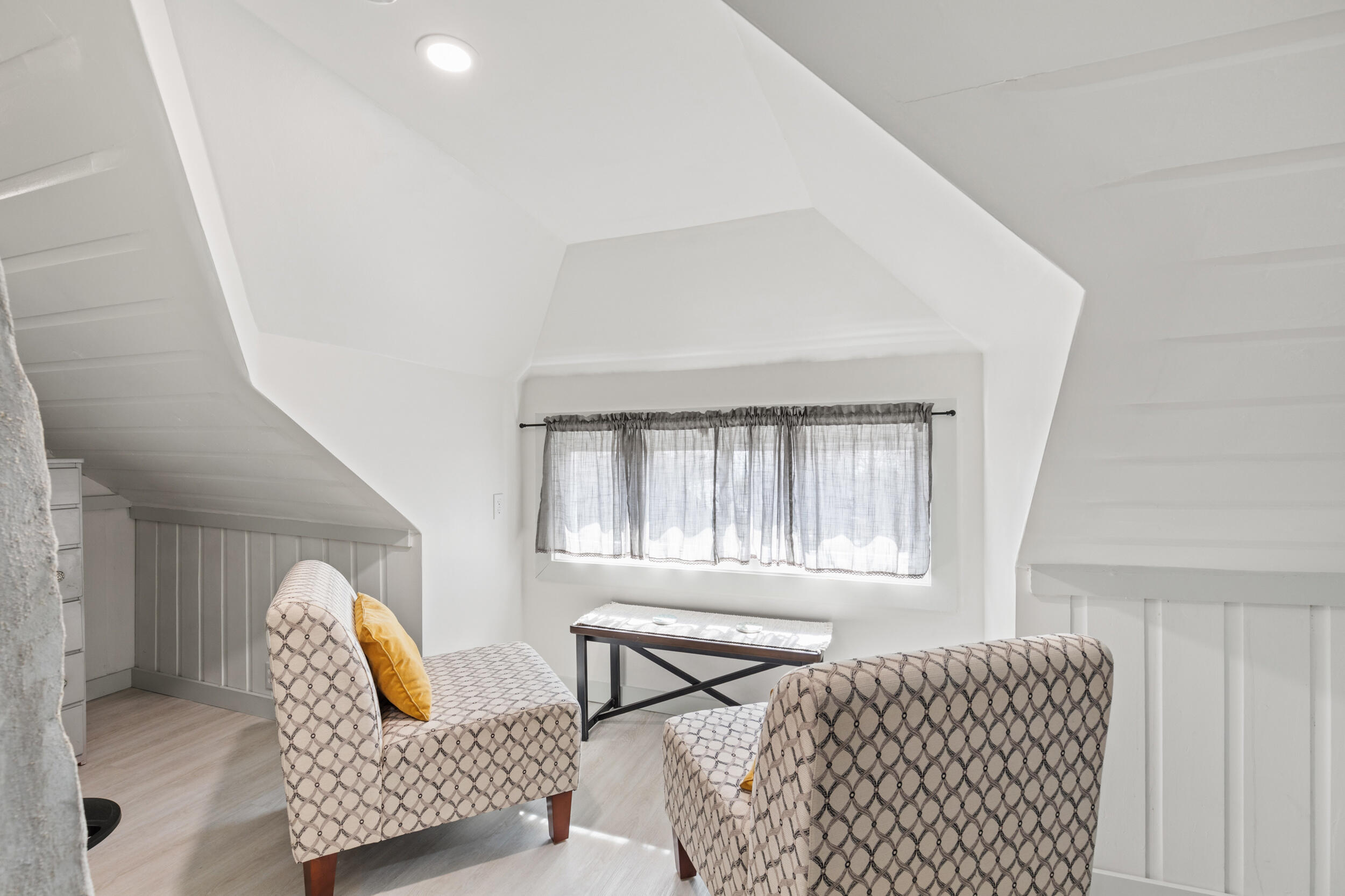 9 E Grand Avenue Scarborough ME 04074