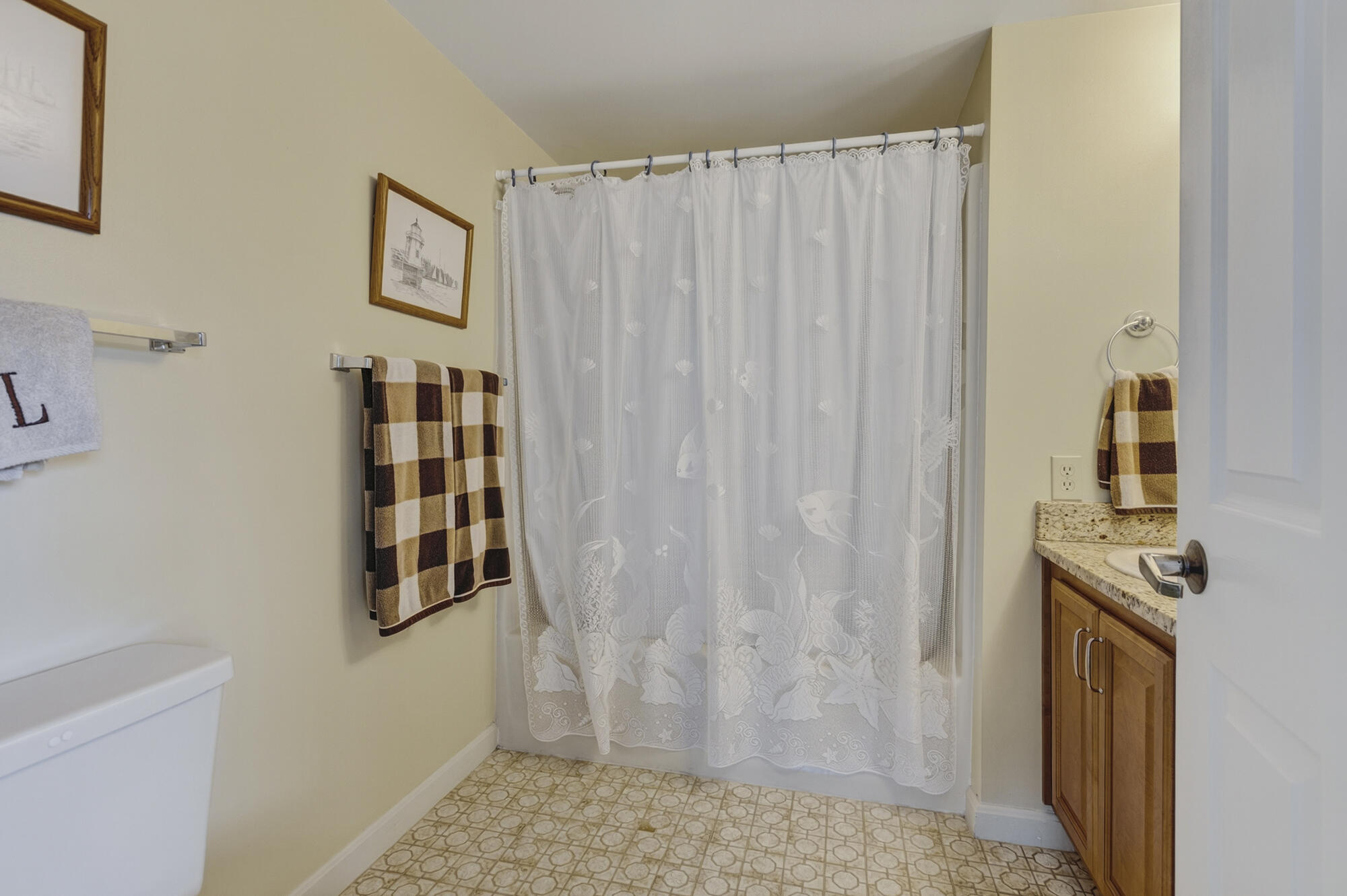 215 E Grand Avenue Old Orchard Beach ME 04064