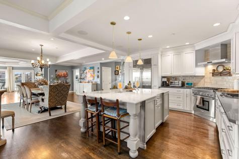 27 Badgers Island W Kittery ME 03904