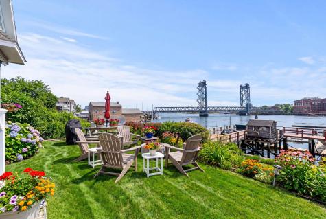 27 Badgers Island W Kittery ME 03904