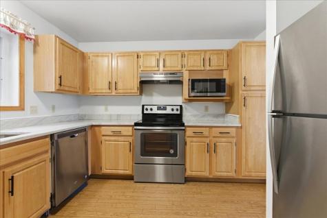18 Beaver Pond Road Brunswick ME 04011