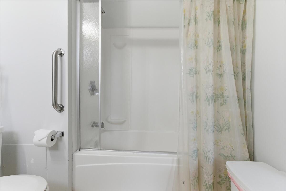 18 Beaver Pond Road Brunswick ME 04011