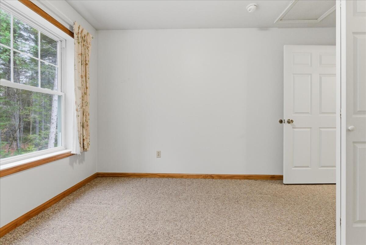 18 Beaver Pond Road Brunswick ME 04011