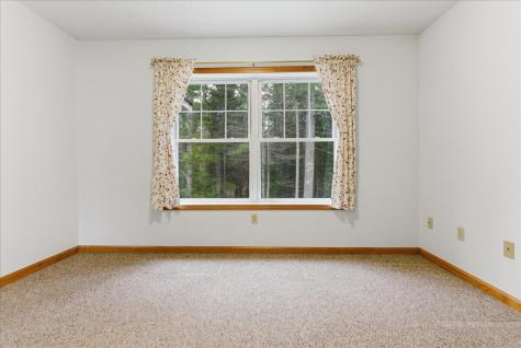 18 Beaver Pond Road Brunswick ME 04011