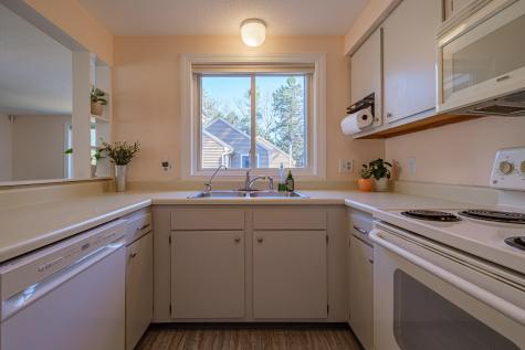 378 Portland Road Gray ME 04039