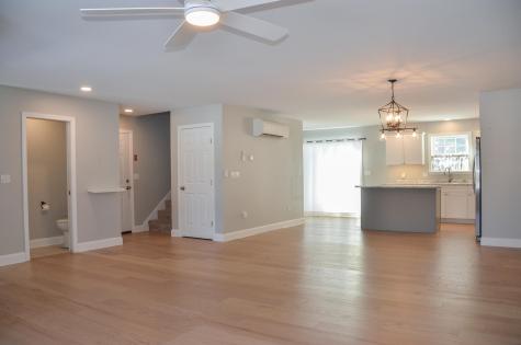 18 Violet Drive Farmingdale ME 04344