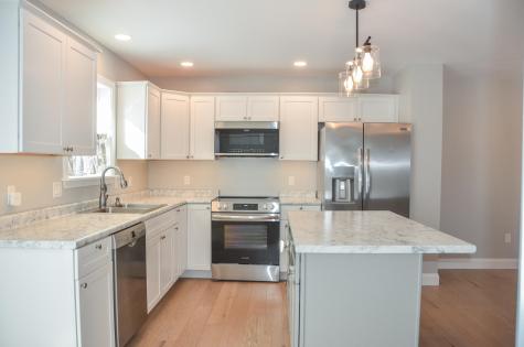 18 Violet Drive Farmingdale ME 04344