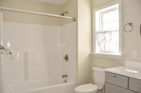 18 Violet Drive Farmingdale ME 04344