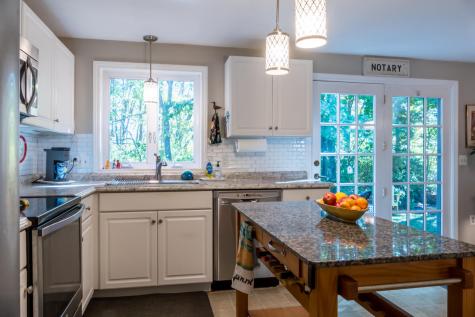 7 Dale Court Portland ME 04102