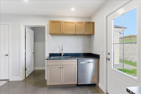 3 Freedom Farm Road Auburn ME 04210