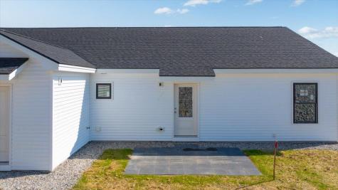 3 Freedom Farm Road Auburn ME 04210