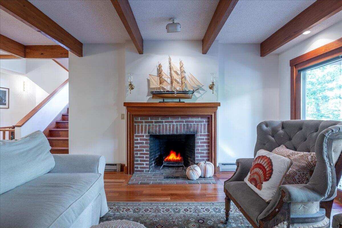 10 Harbor Drive Lincolnville ME 04849