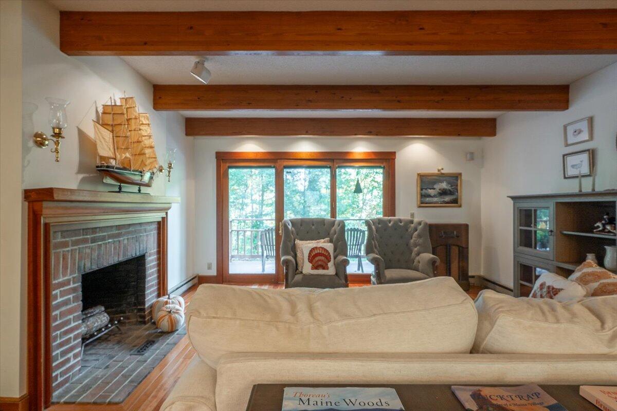 10 Harbor Drive Lincolnville ME 04849