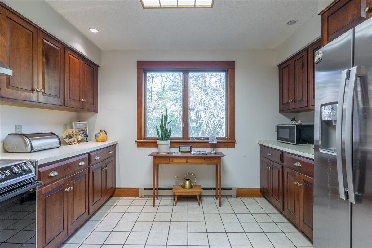 10 Harbor Drive Lincolnville ME 04849