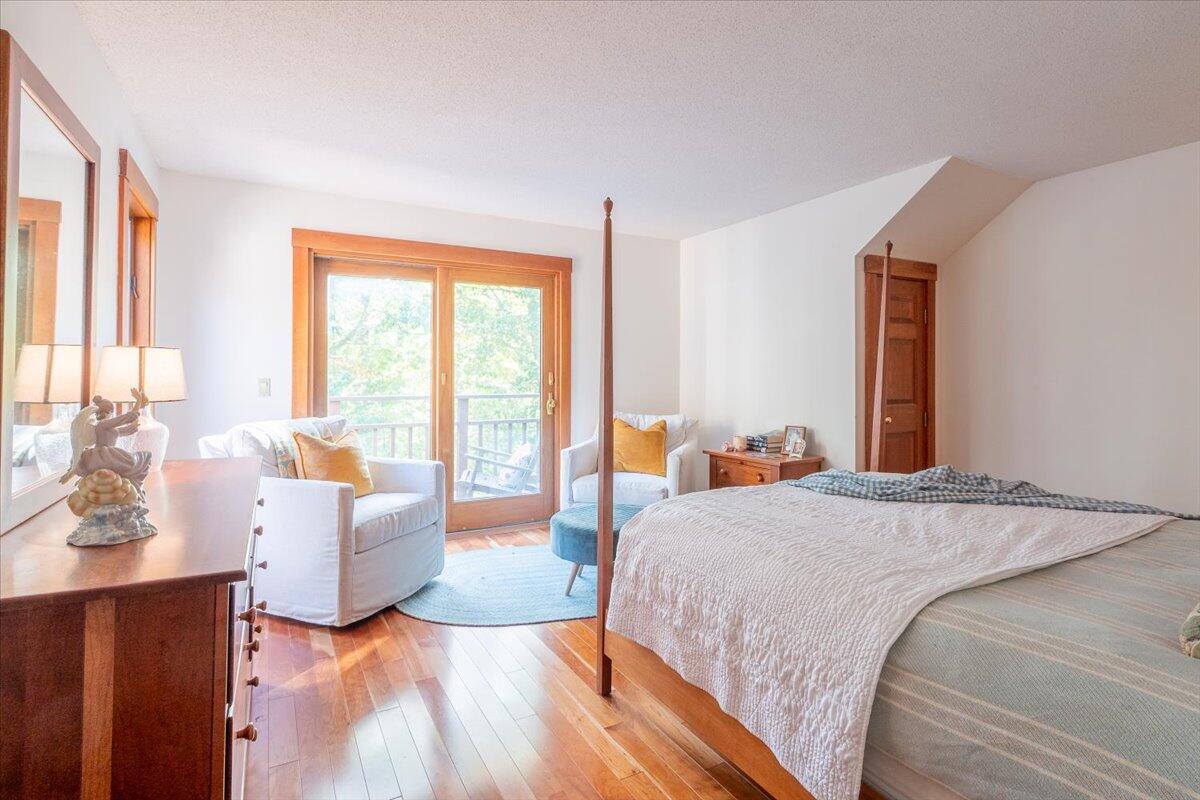 10 Harbor Drive Lincolnville ME 04849