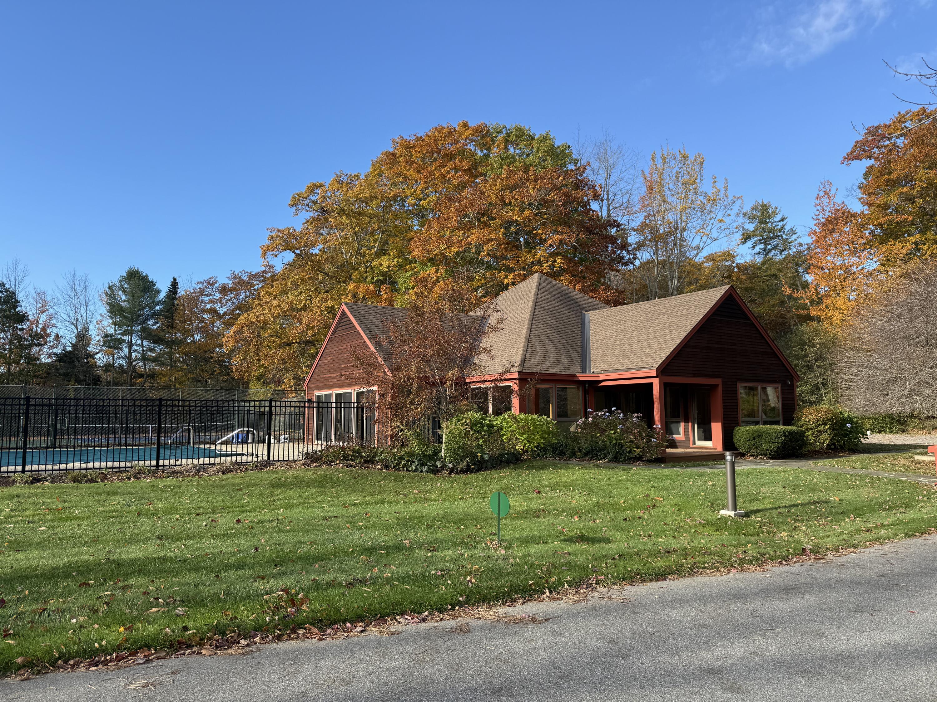 10 Harbor Drive Lincolnville ME 04849