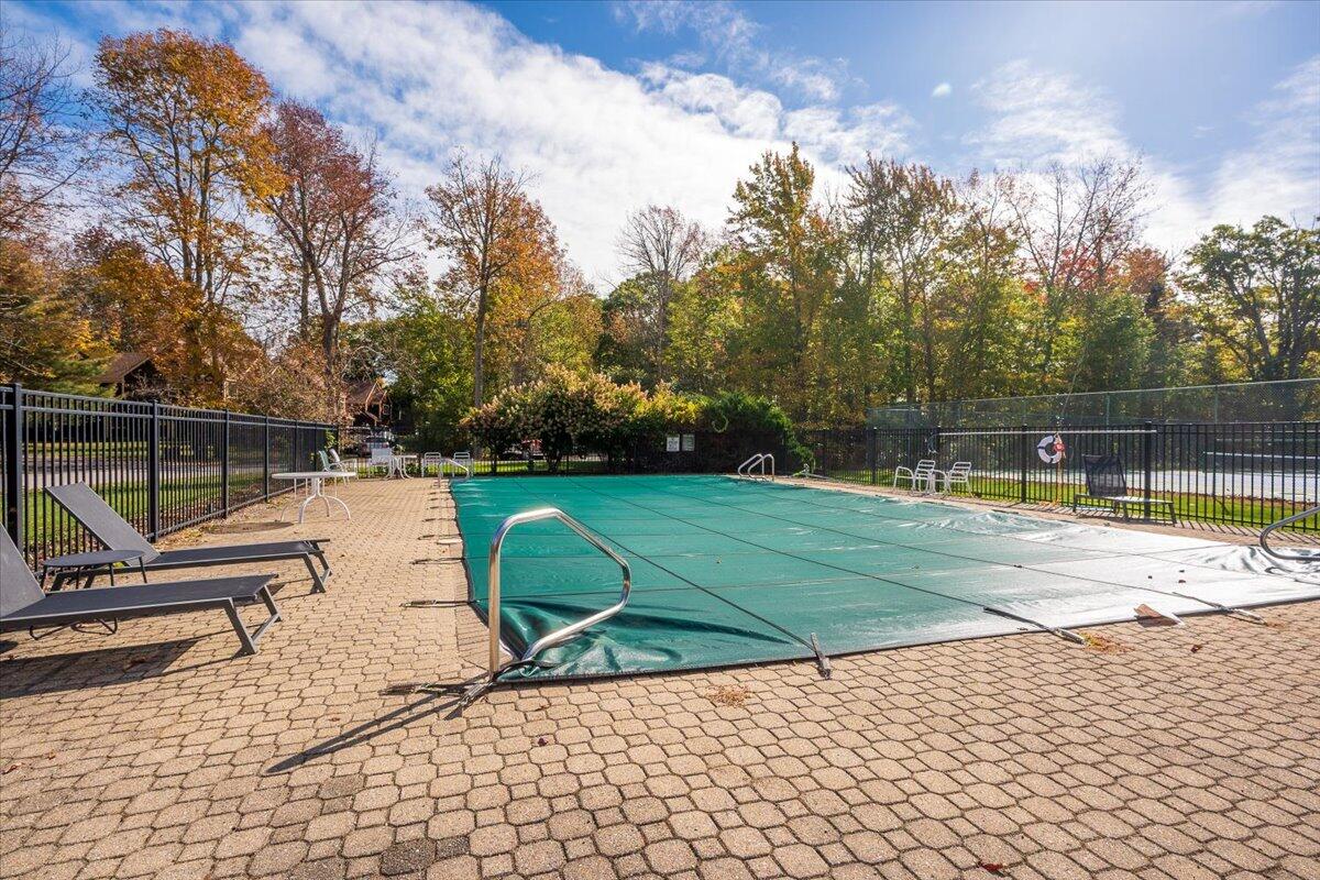 10 Harbor Drive Lincolnville ME 04849