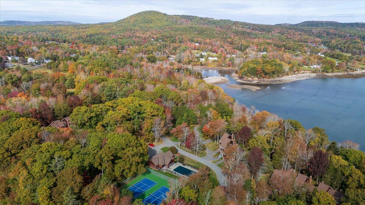 10 Harbor Drive Lincolnville ME 04849