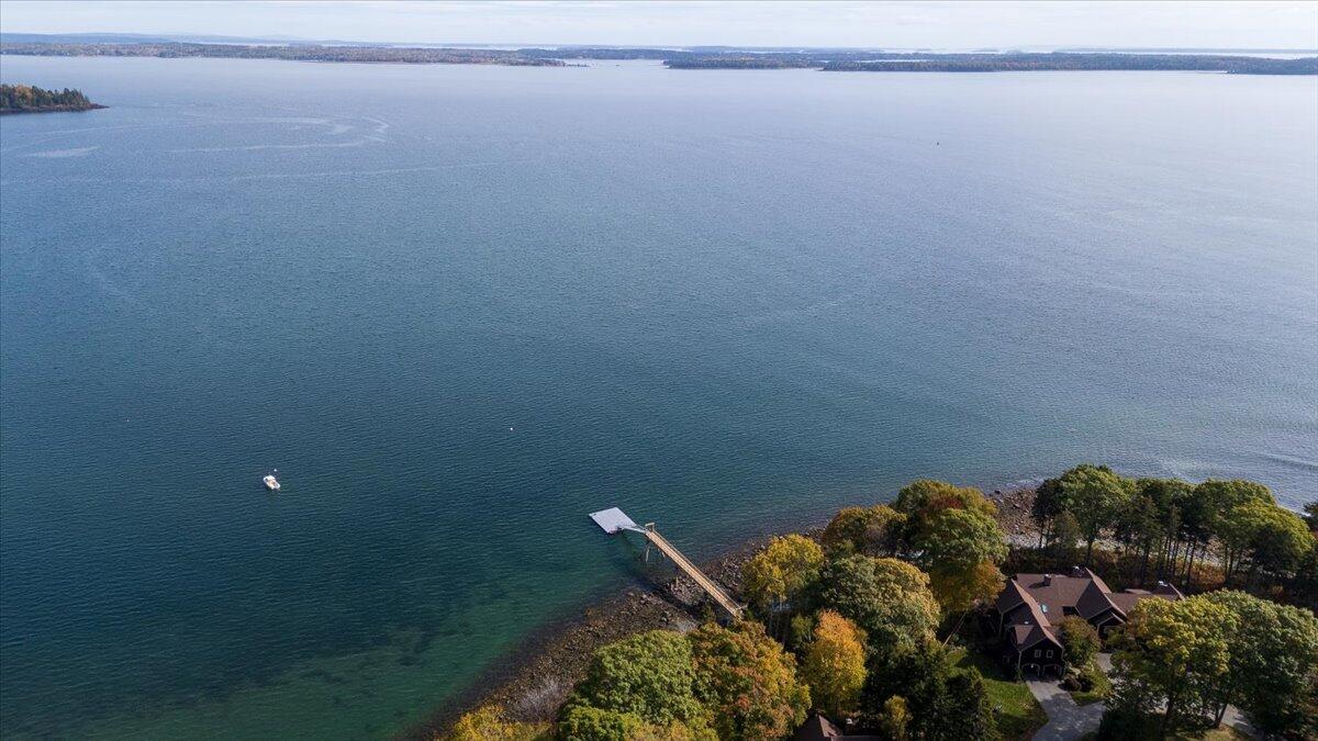 10 Harbor Drive Lincolnville ME 04849