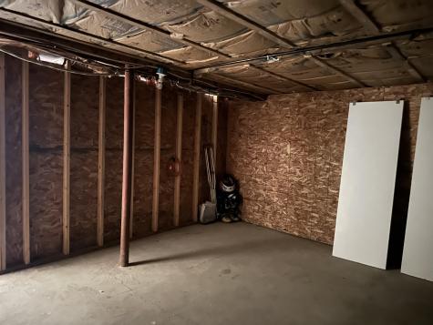 16 C&k Loop Waterboro ME 04030