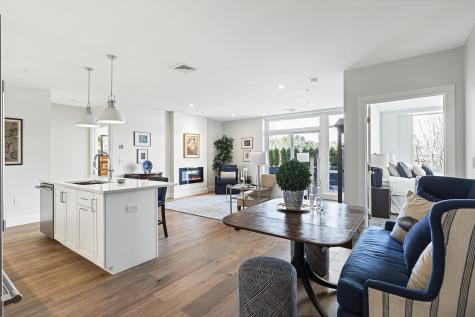 267 Us Route 1 Falmouth ME 04105