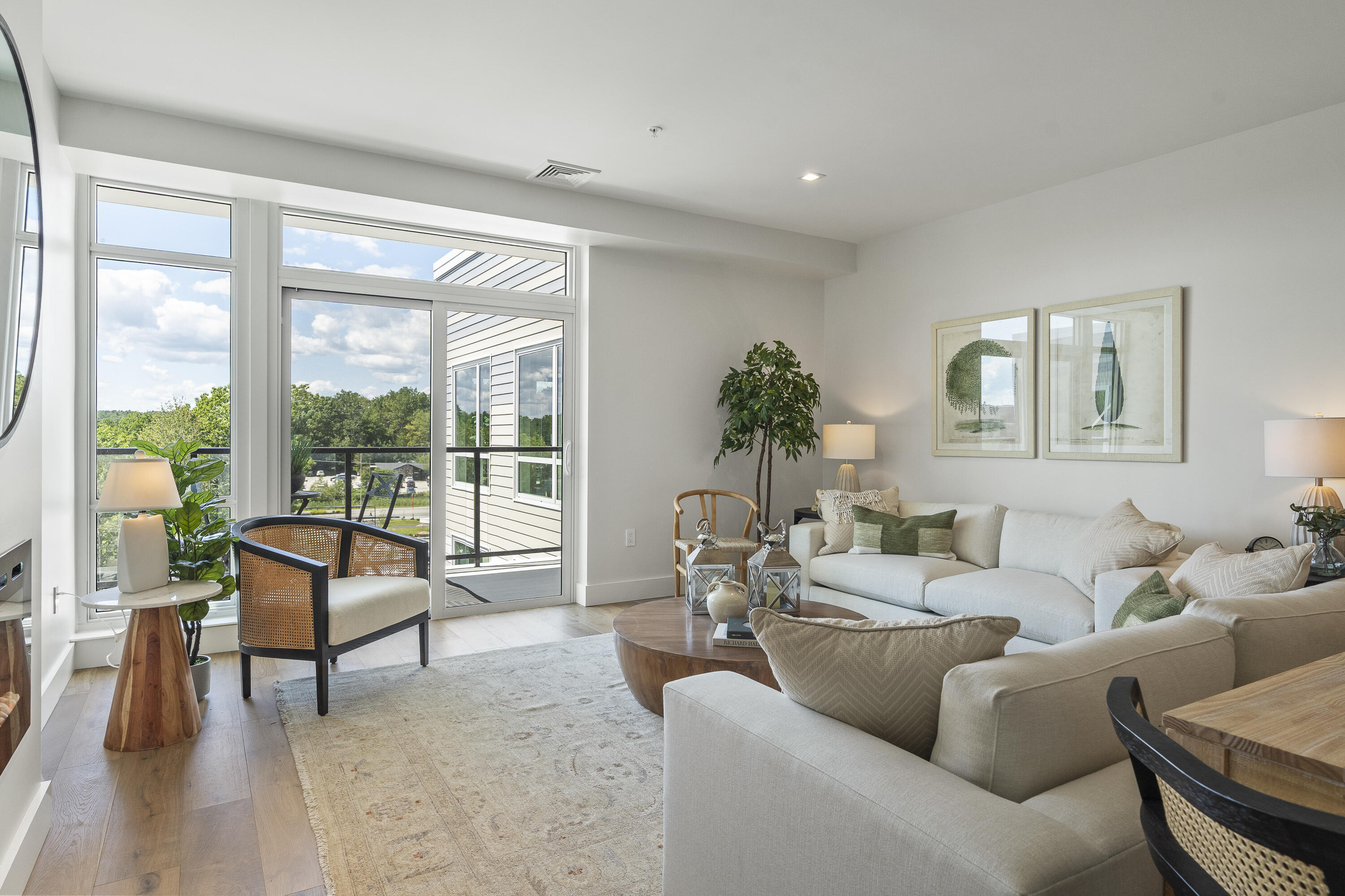 267 Us Route 1 Falmouth ME 04105