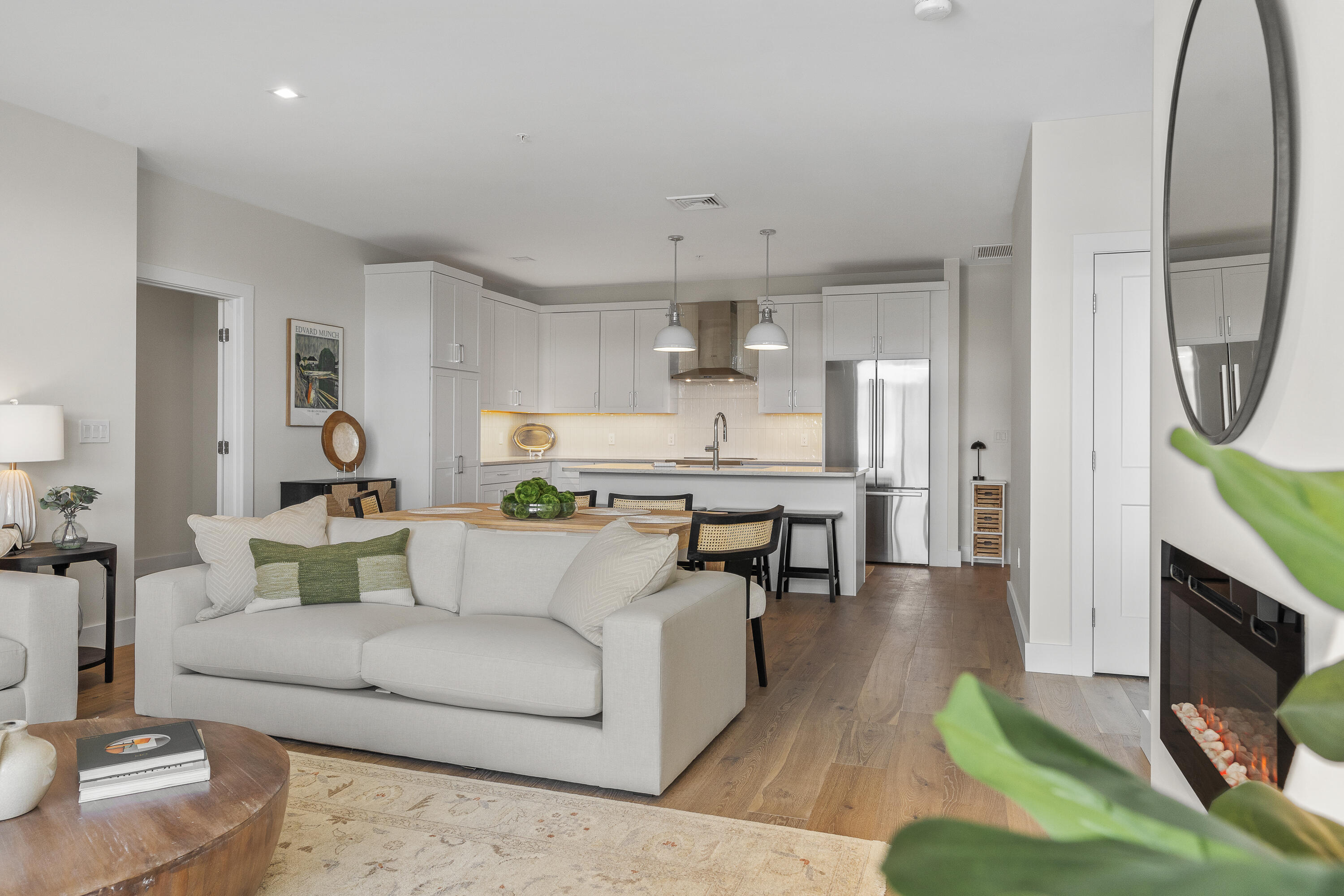 267 Us Route 1 Falmouth ME 04105