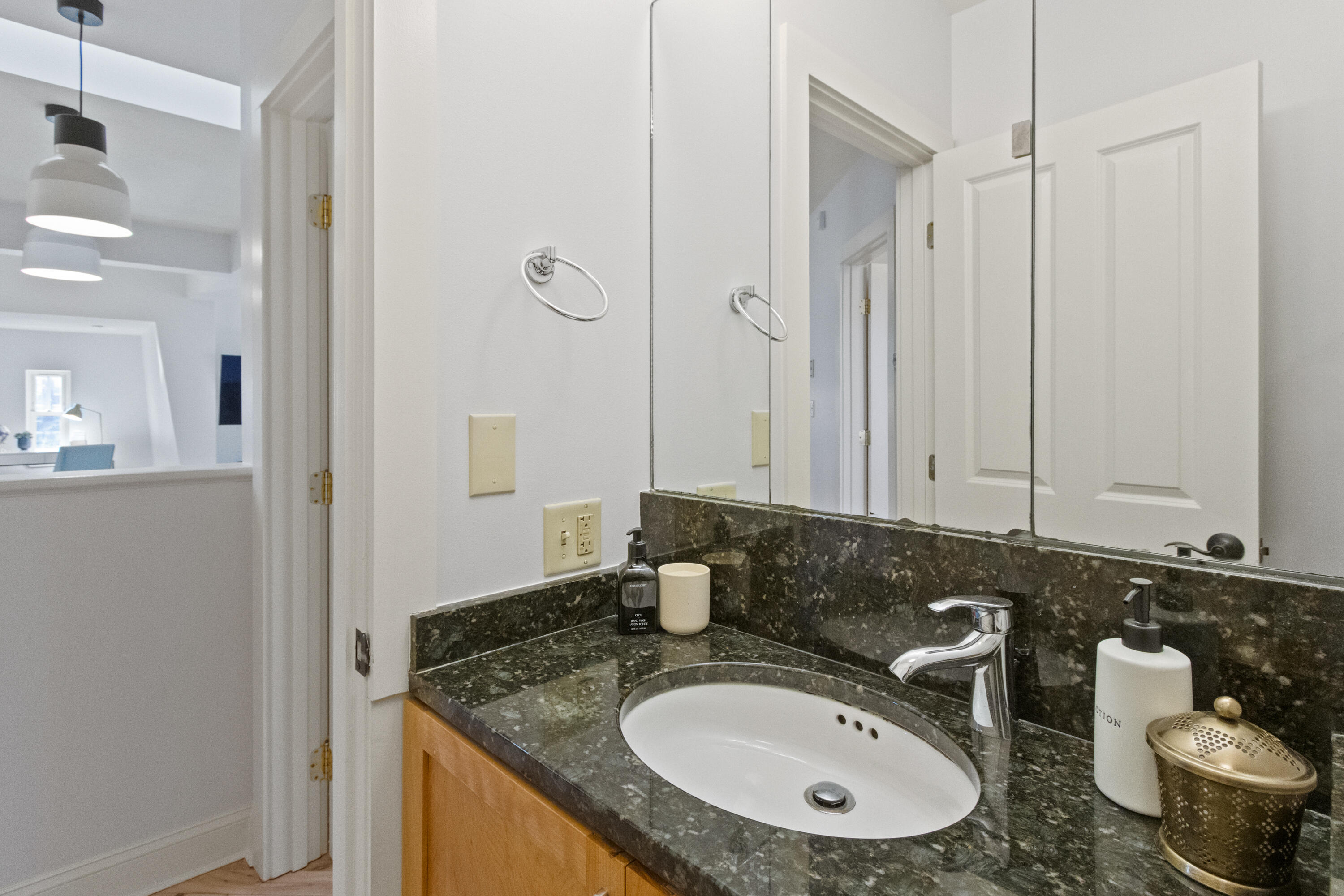 23 Hampshire Street Portland ME 04101