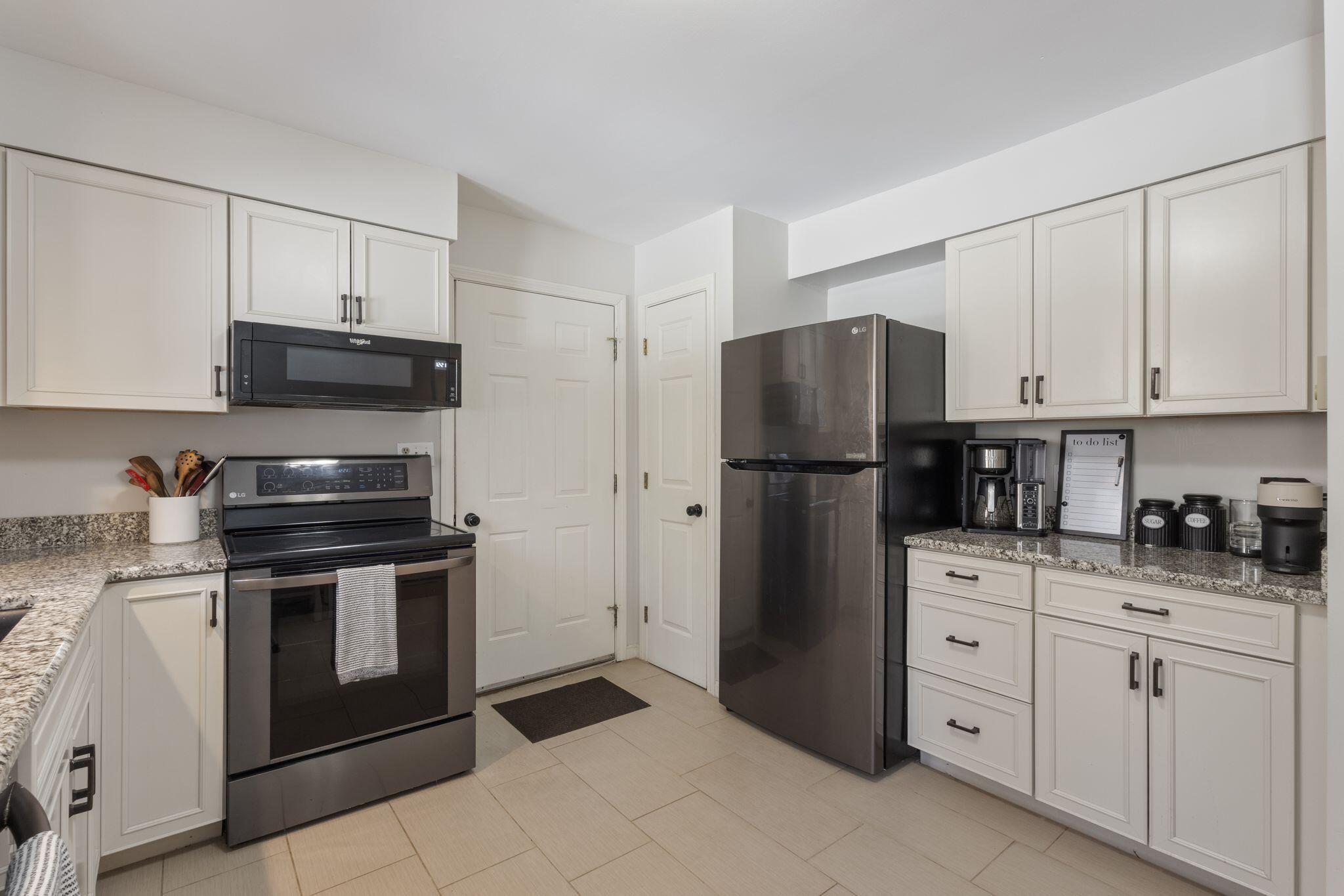 8 Stoneledge Drive Portland ME 04102