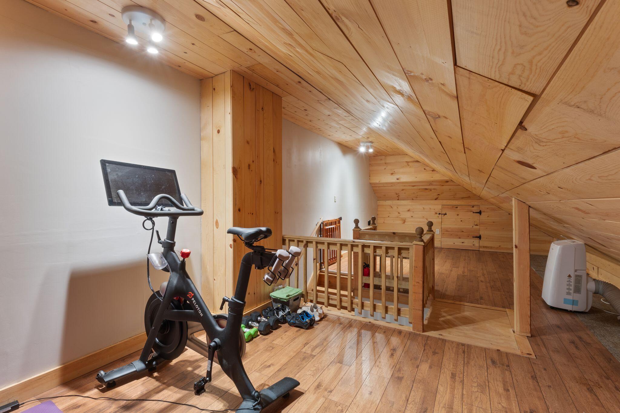 8 Stoneledge Drive Portland ME 04102