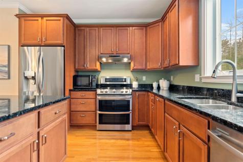 46 Ridgewood Drive Falmouth ME 04105