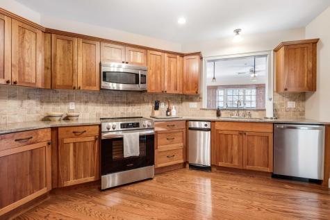 100 Shepard's Cove Road Kittery ME 03904