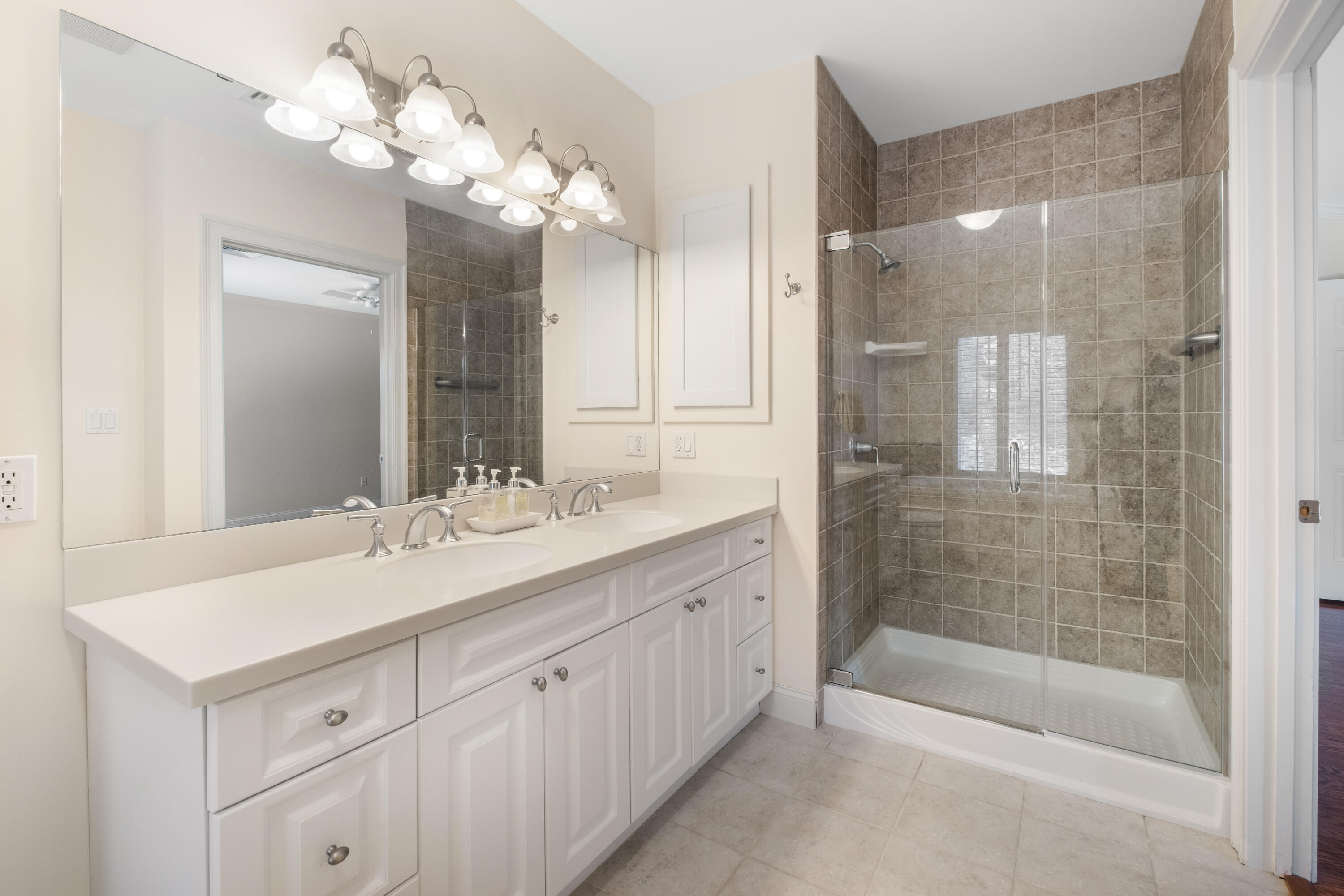 100 Shepard's Cove Road Kittery ME 03904