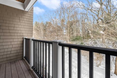 100 Shepard's Cove Road Kittery ME 03904