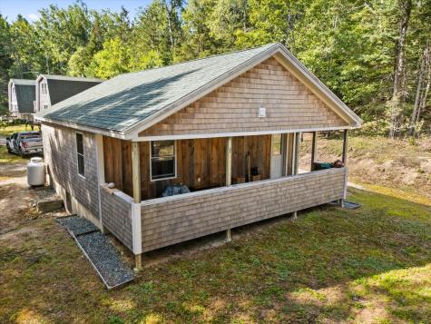 12 Maslow Square Blue Hill ME 04614