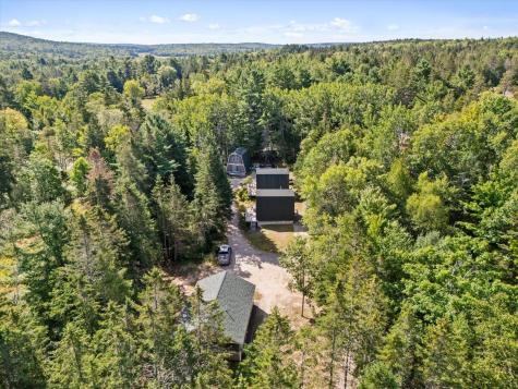 12 Maslow Square Blue Hill ME 04614