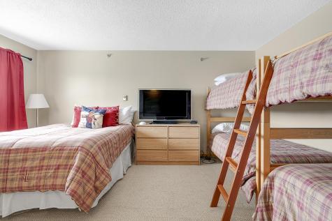 8 Cascade Drive Newry ME 04261