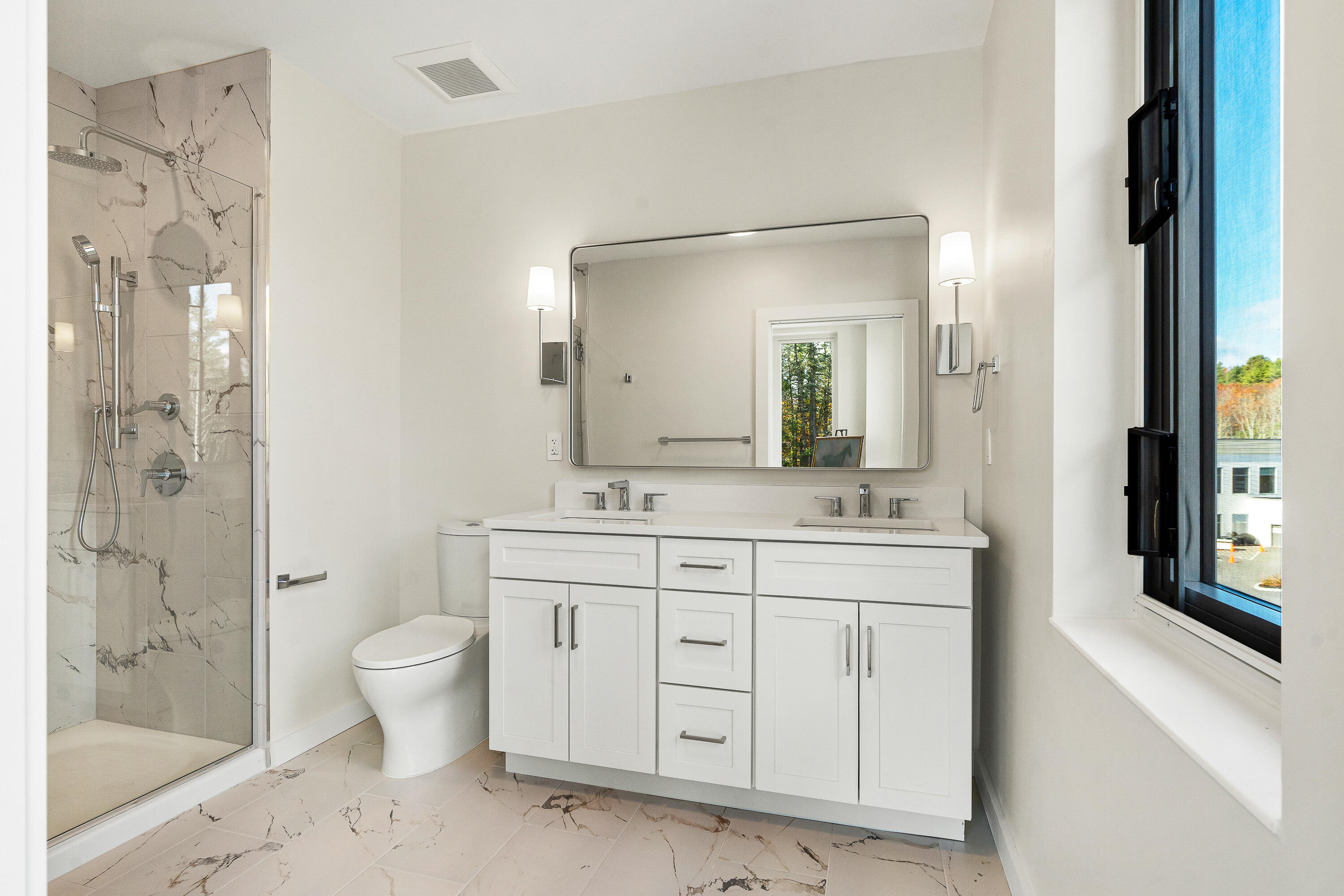 267 Us Route 1 Falmouth ME 04105