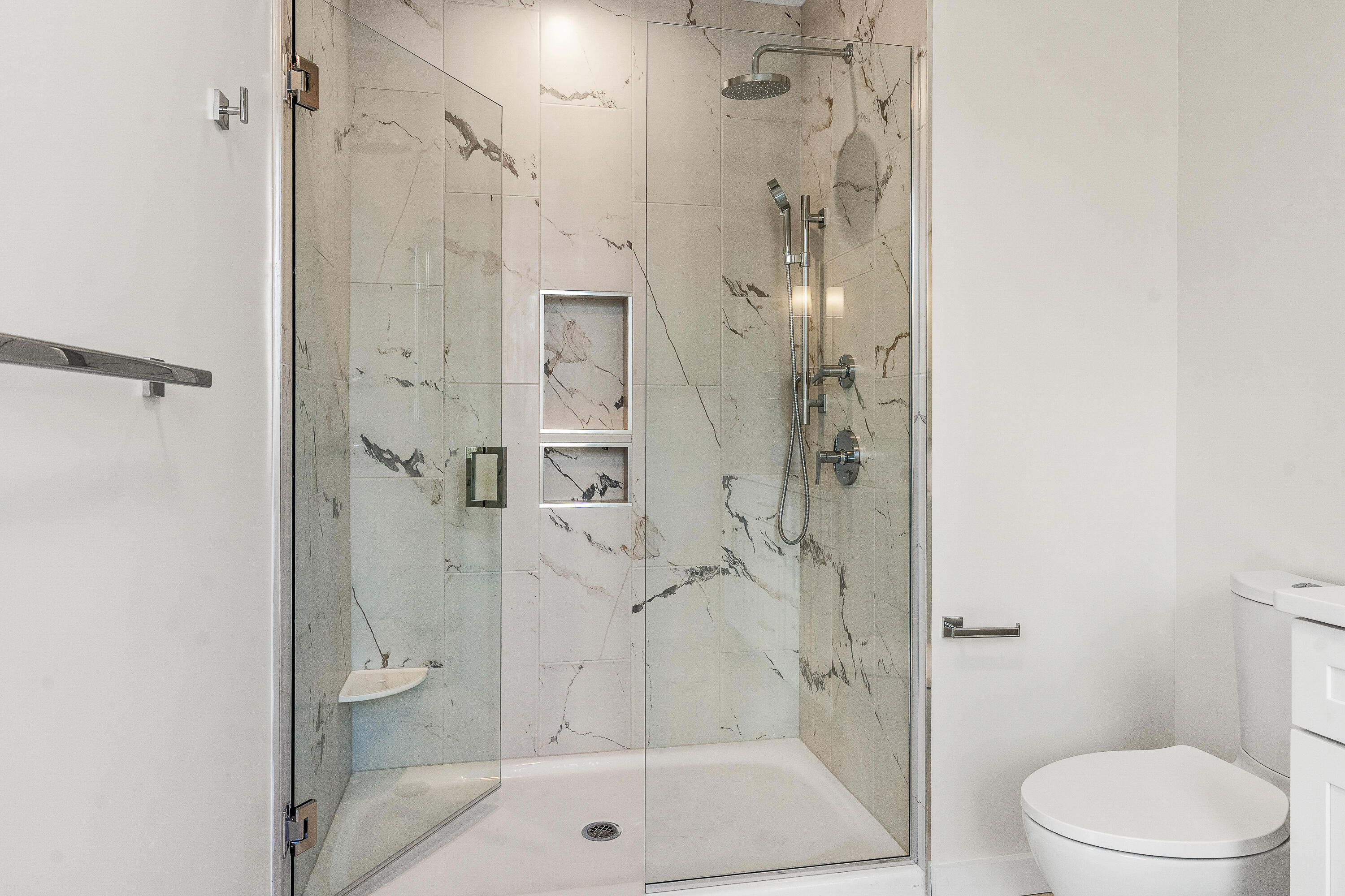 267 Us Route 1 Falmouth ME 04105