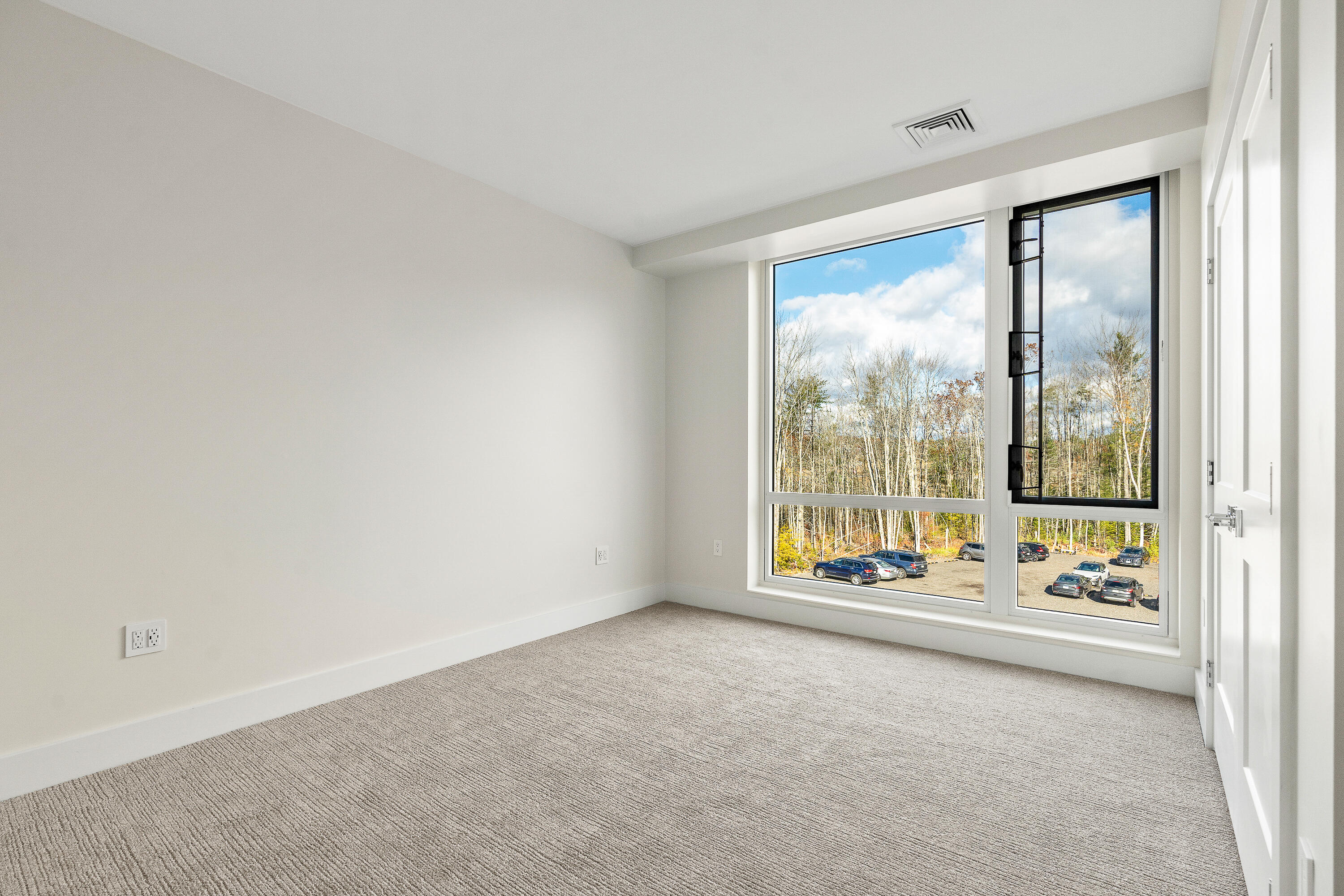 267 Us Route 1 Falmouth ME 04105