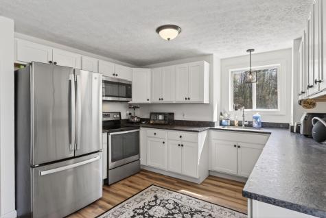 37 Callaway Drive Westbrook ME 04092