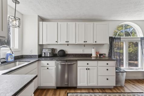 37 Callaway Drive Westbrook ME 04092