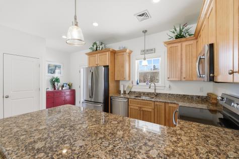 17 Adams Lane Arundel ME 04046