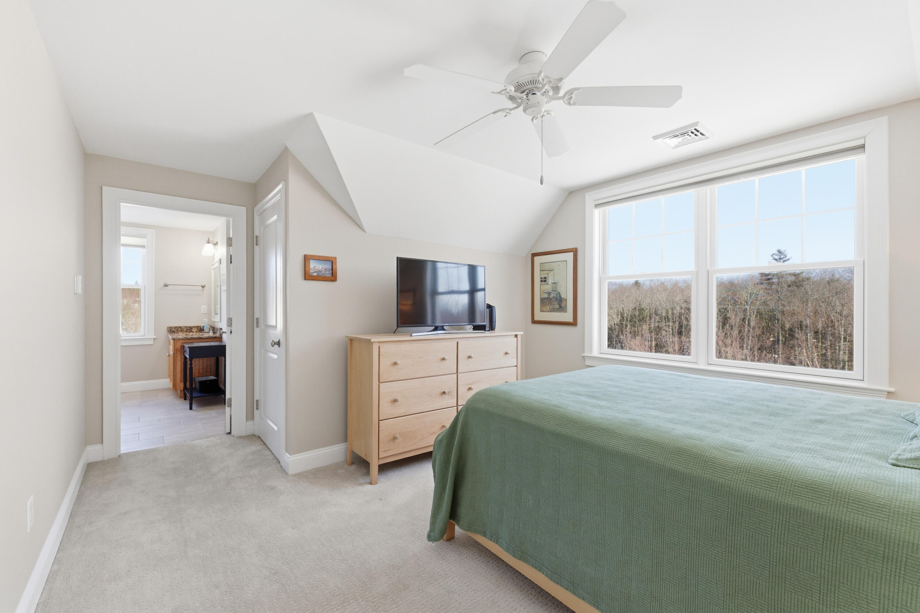 17 Adams Lane Arundel ME 04046