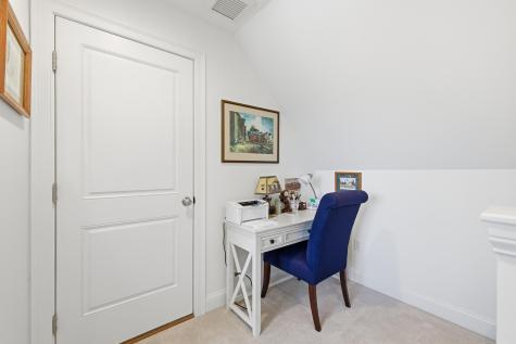 17 Adams Lane Arundel ME 04046