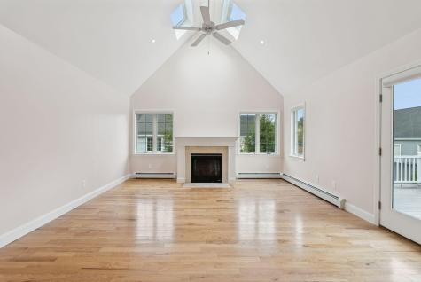 2 Foxglove Way Brunswick ME 04011