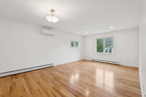 2 Foxglove Way Brunswick ME 04011