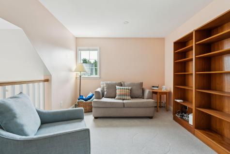 2 Foxglove Way Brunswick ME 04011