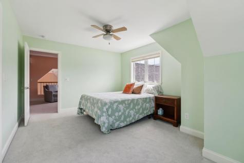 2 Foxglove Way Brunswick ME 04011