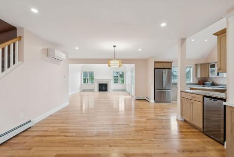 2 Foxglove Way Brunswick ME 04011